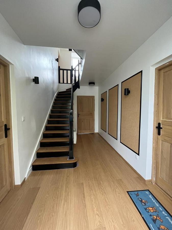 La Maison Des Amis En Normandie Pontfarcy Экстерьер фото